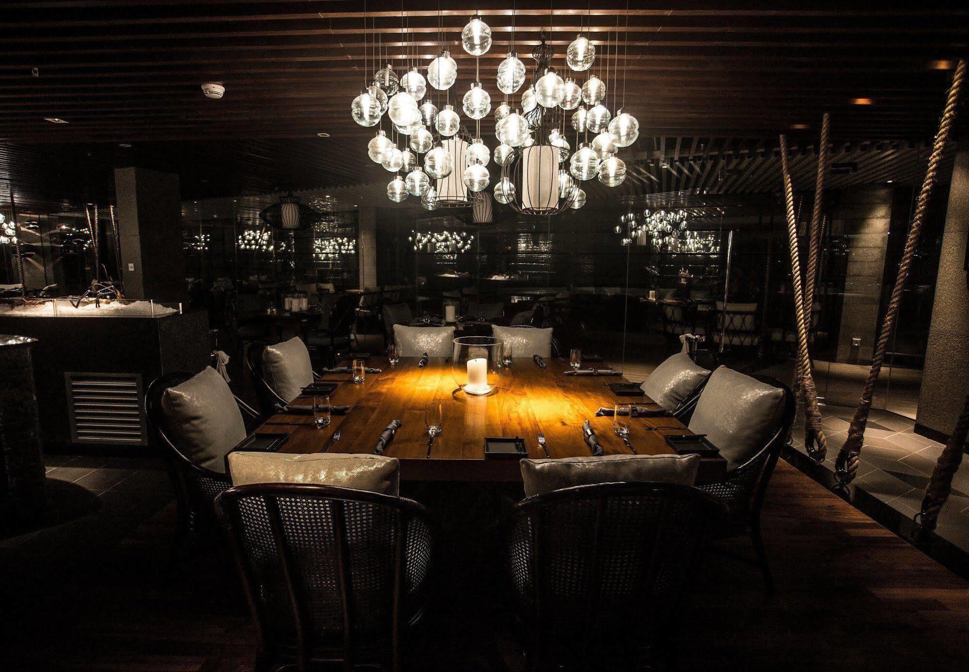 منتجع وسبا فيليجاما باي ماريوت فيليغاما المظهر الخارجي الصورة The interior of the restaurant